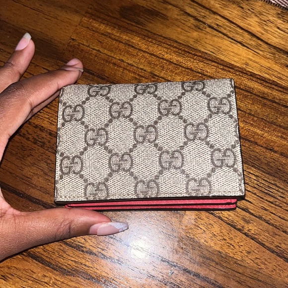 LIMITED EDITION LEATHER GUCCI WALLET VINTAGE - Picture 3 of 5